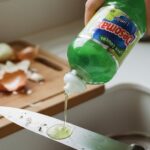 Detergente para tirar cheiro de peixe da louça: como usar o limão Desomax